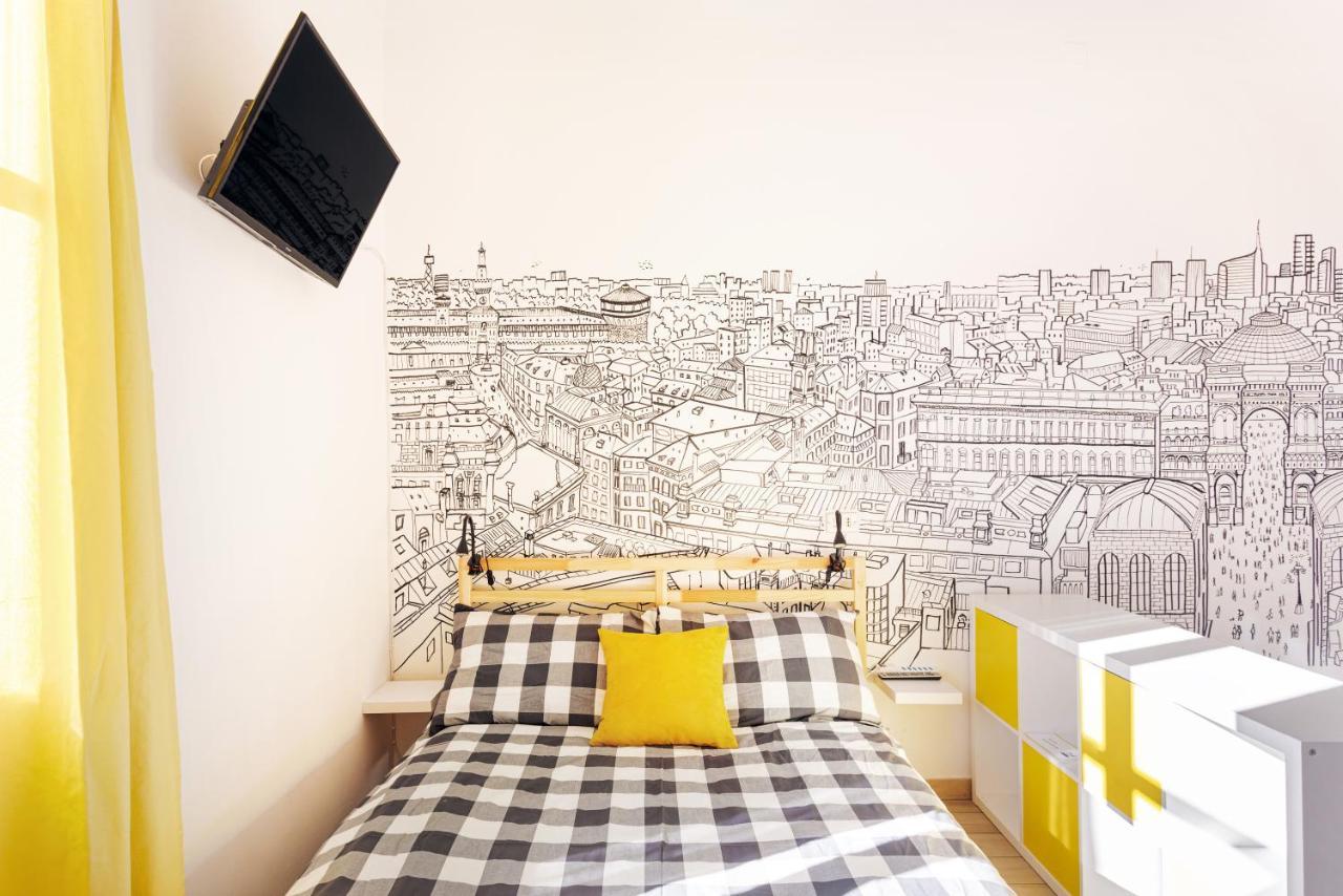 A Yellow Touch - Modern Studio In Isola Milano Eksteriør billede