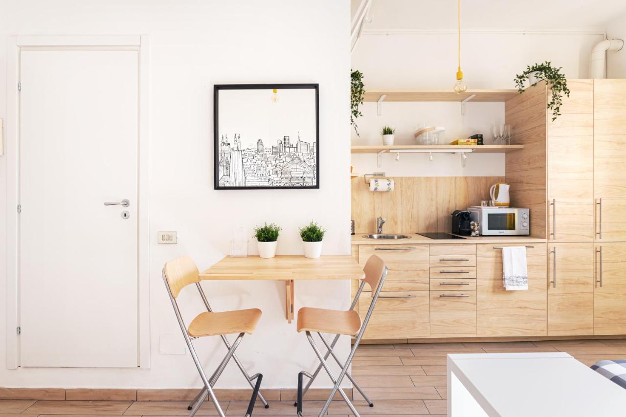 A Yellow Touch - Modern Studio In Isola Milano Eksteriør billede