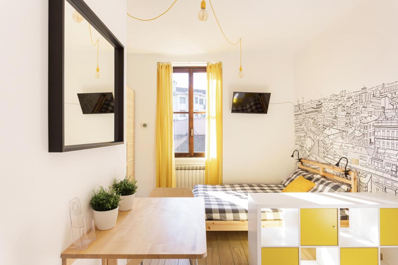 A Yellow Touch - Modern Studio In Isola Milano Eksteriør billede