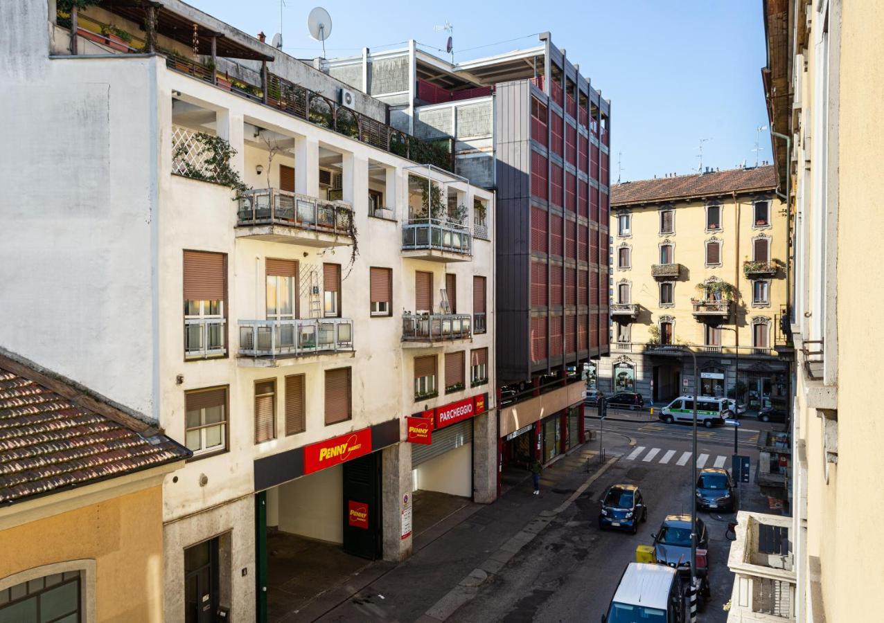 A Yellow Touch - Modern Studio In Isola Milano Eksteriør billede